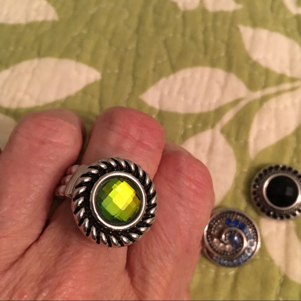 Ginger Snaps Adjustable Stretchy Silver Ring - image 4